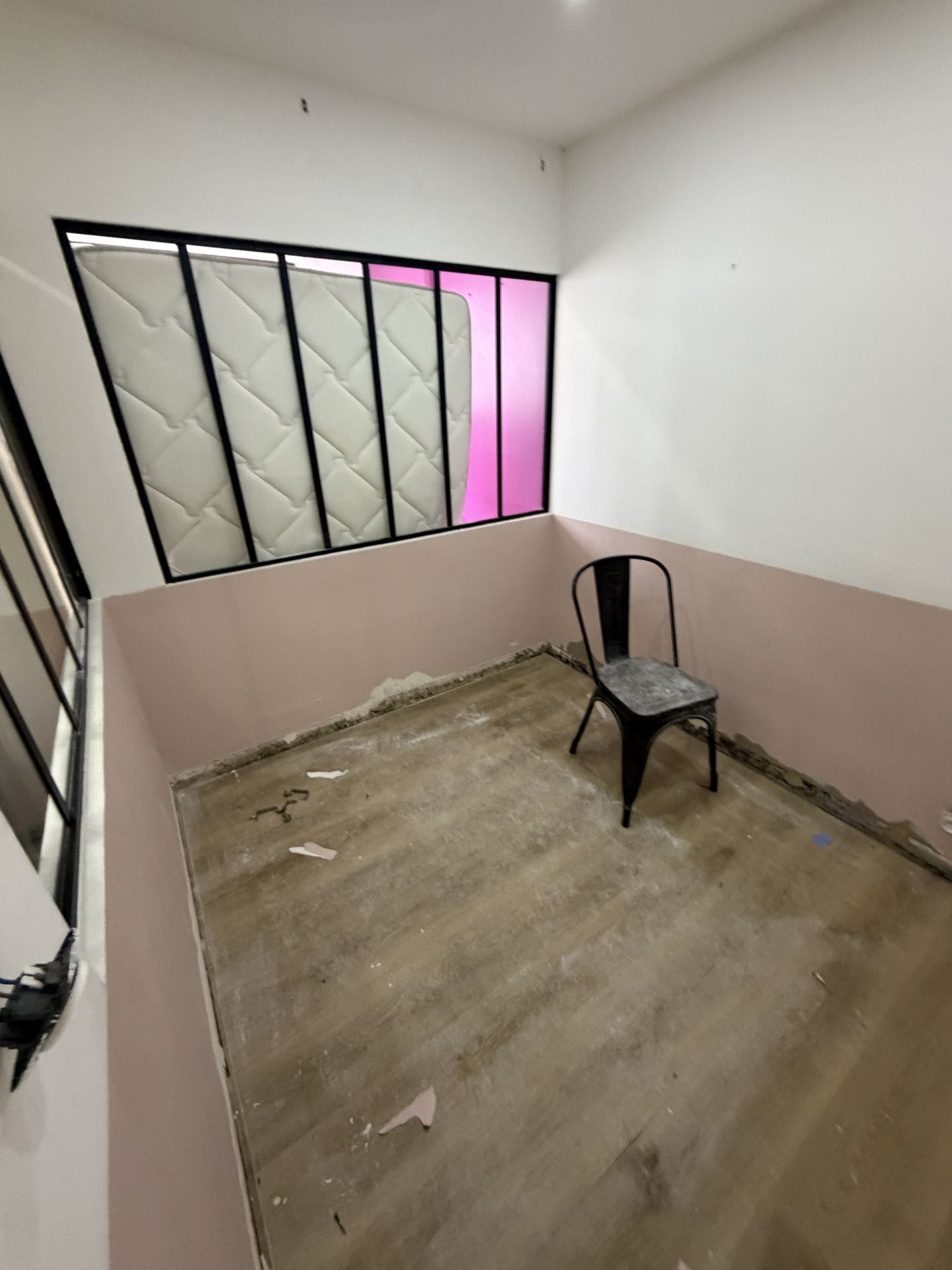 Désinsectisation pulvérisation punaises de lit appart hotel à Paris